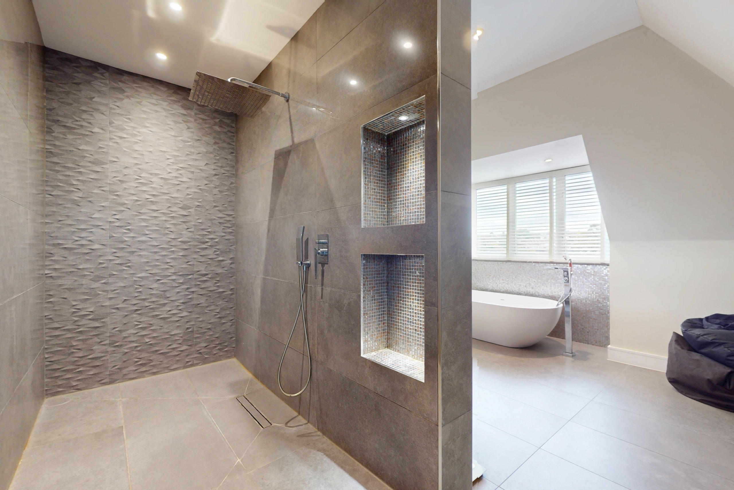 3, Fairholme Gardens, London, N3 3ED