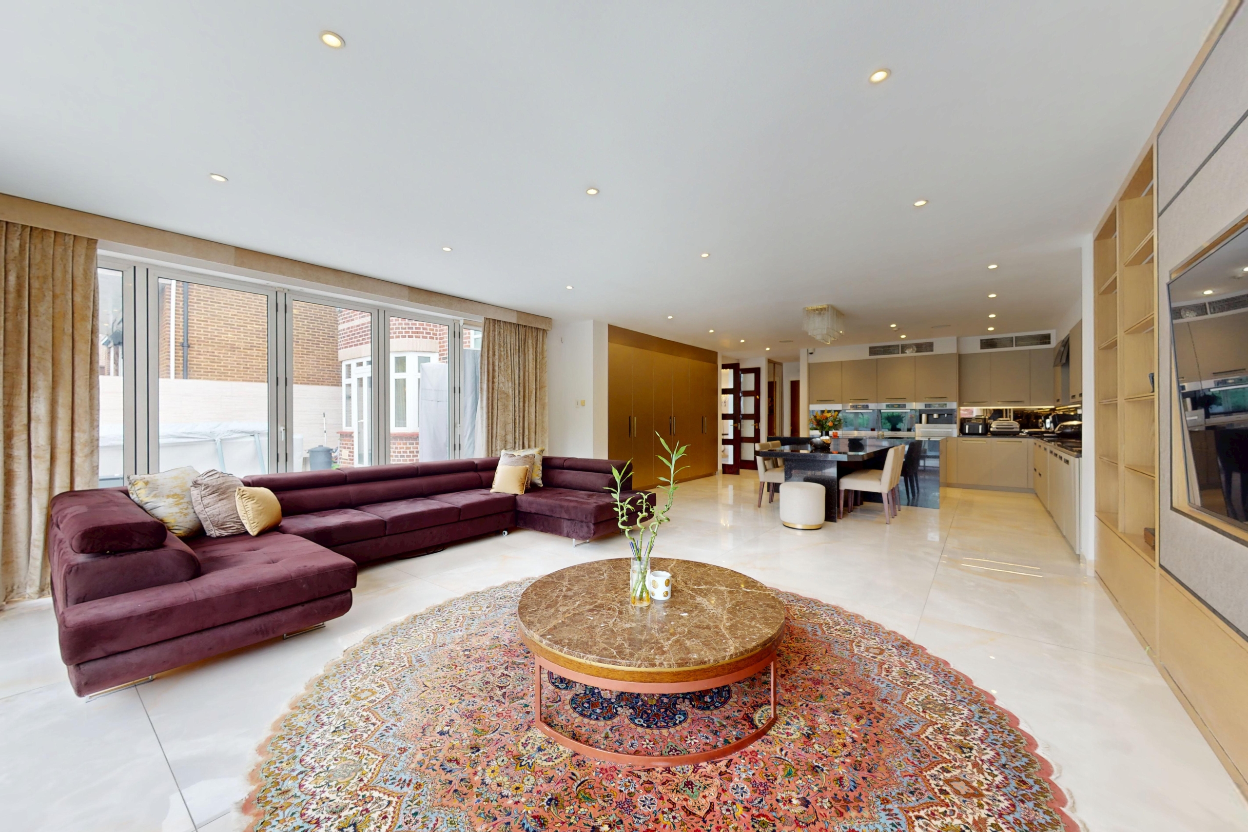 3, Fairholme Gardens, London, N3 3ED