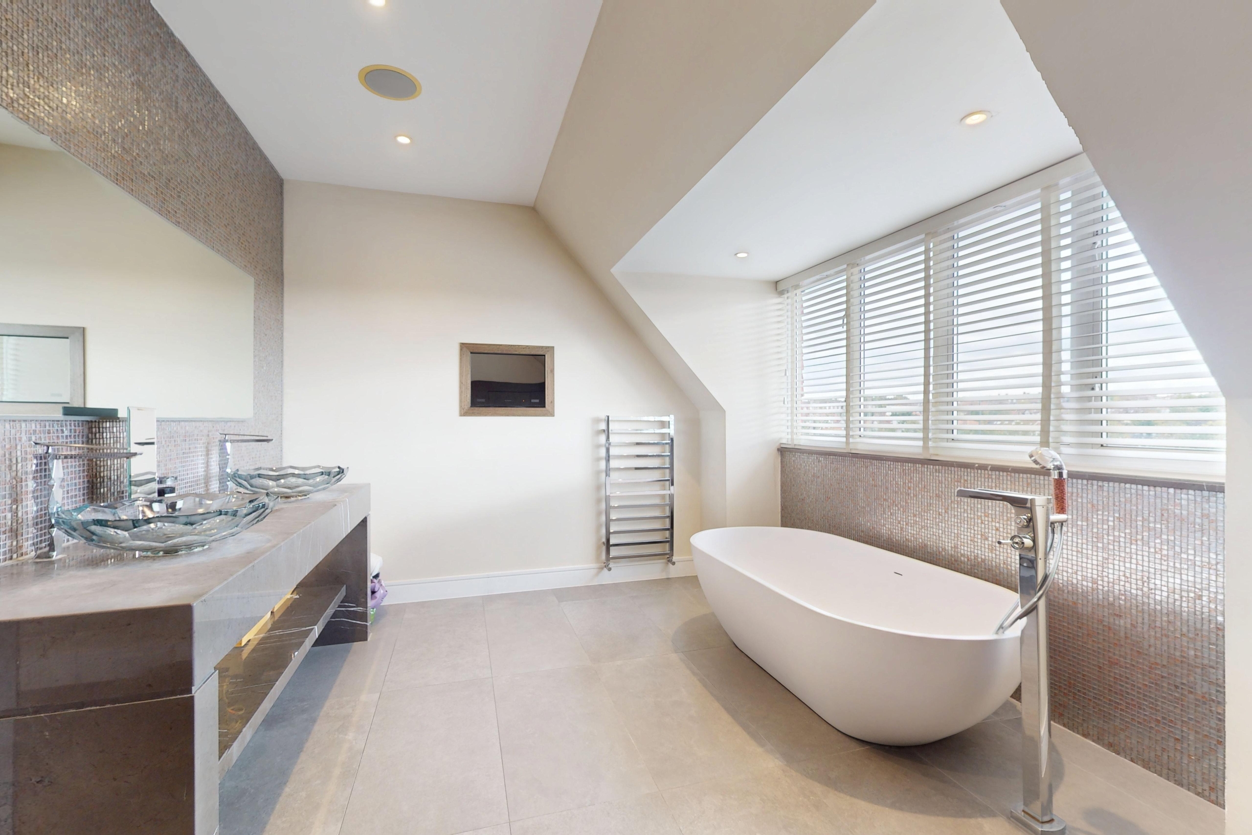 3, Fairholme Gardens, London, N3 3ED
