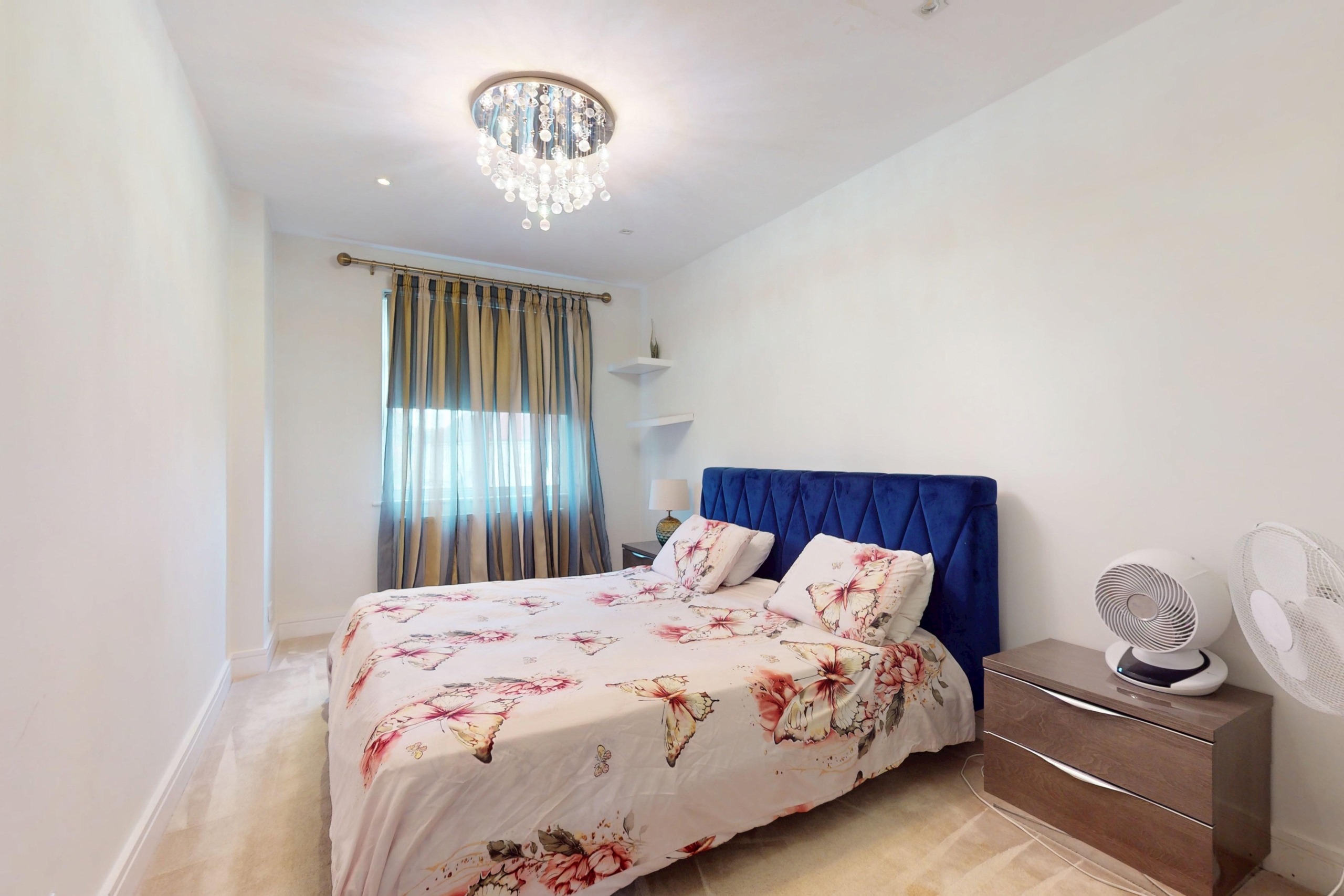 3, Fairholme Gardens, London, N3 3ED