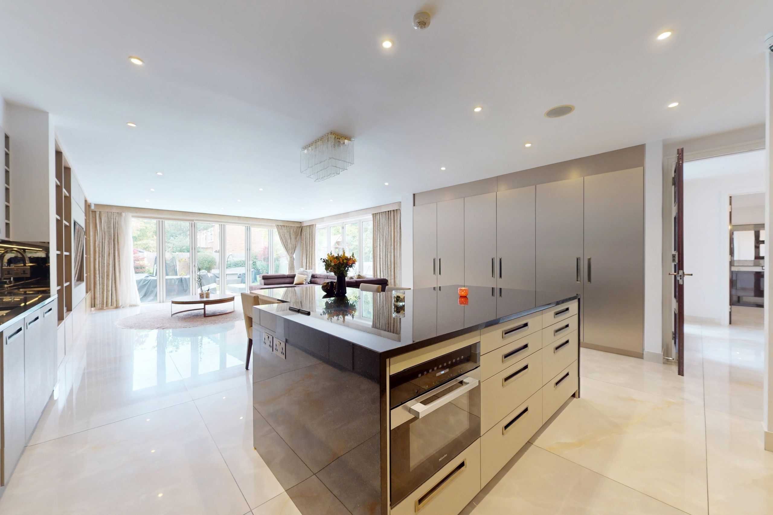 3, Fairholme Gardens, London, N3 3ED