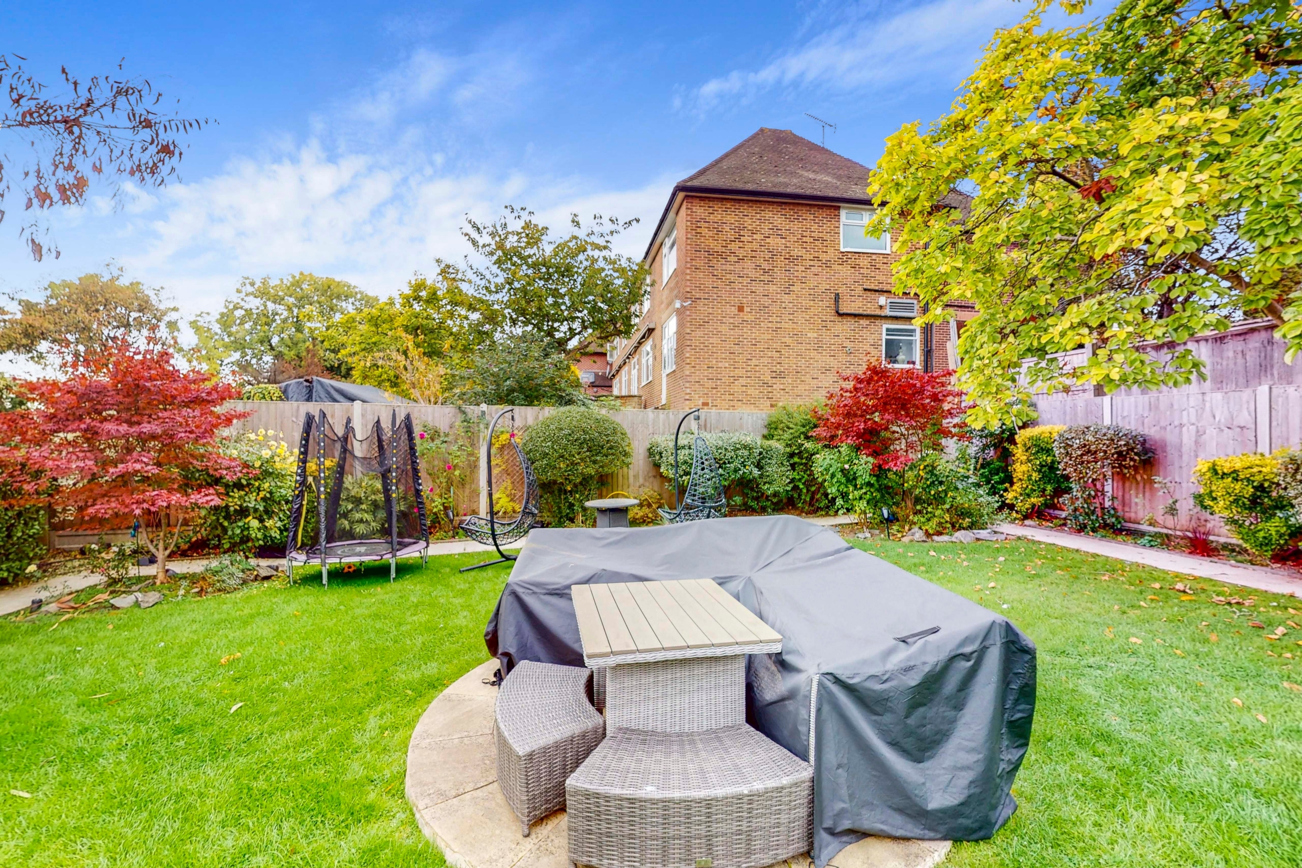 3, Fairholme Gardens, London, N3 3ED
