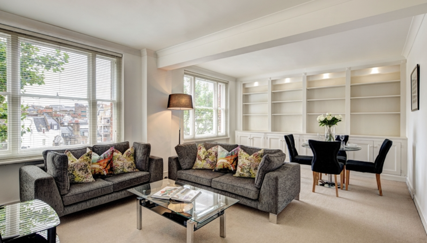 Flat 42, 39 Hill Street, London, W1J 5Na