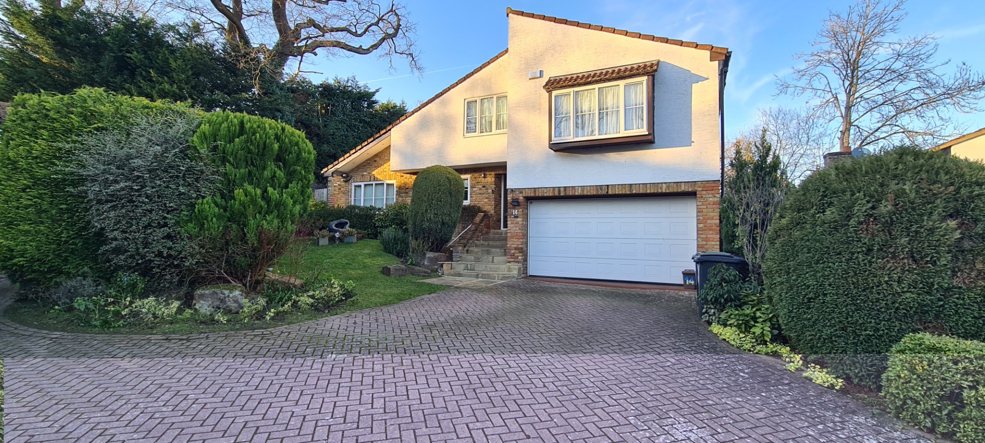 14, Warbank Lane, Kingston upon Thames, KT2 7ES