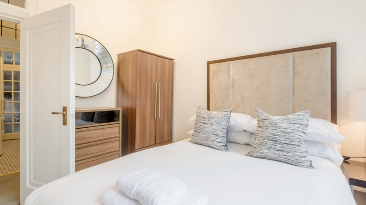 Strathmore Court, Flat 18, 143, Park Road, London, NW8 7HY