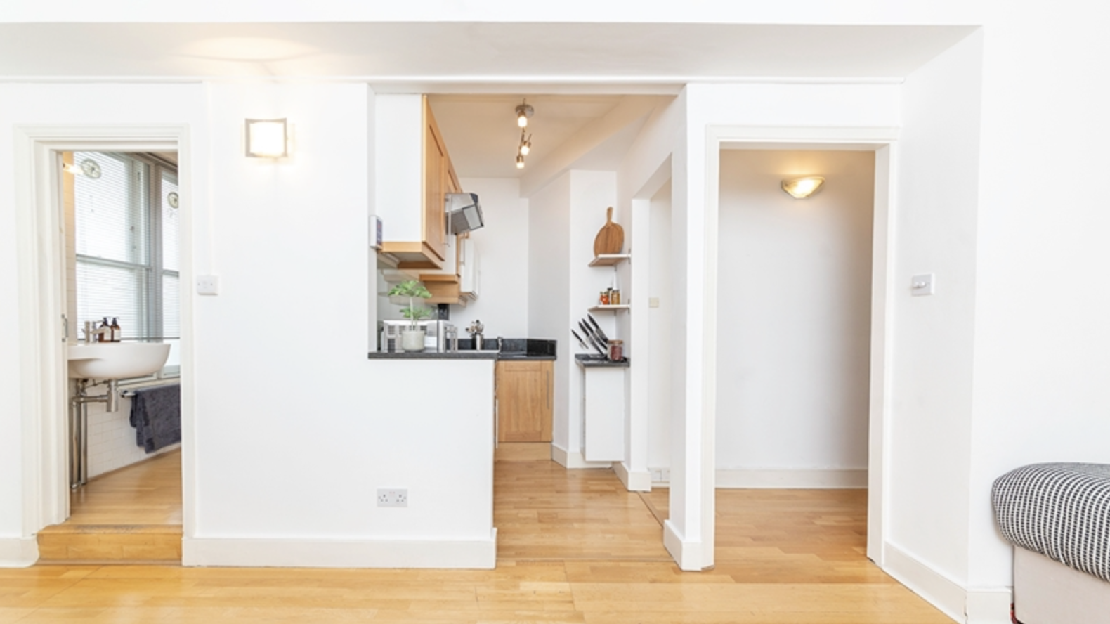 Flat 78, 39, Hill Street, London, W1J 5NA