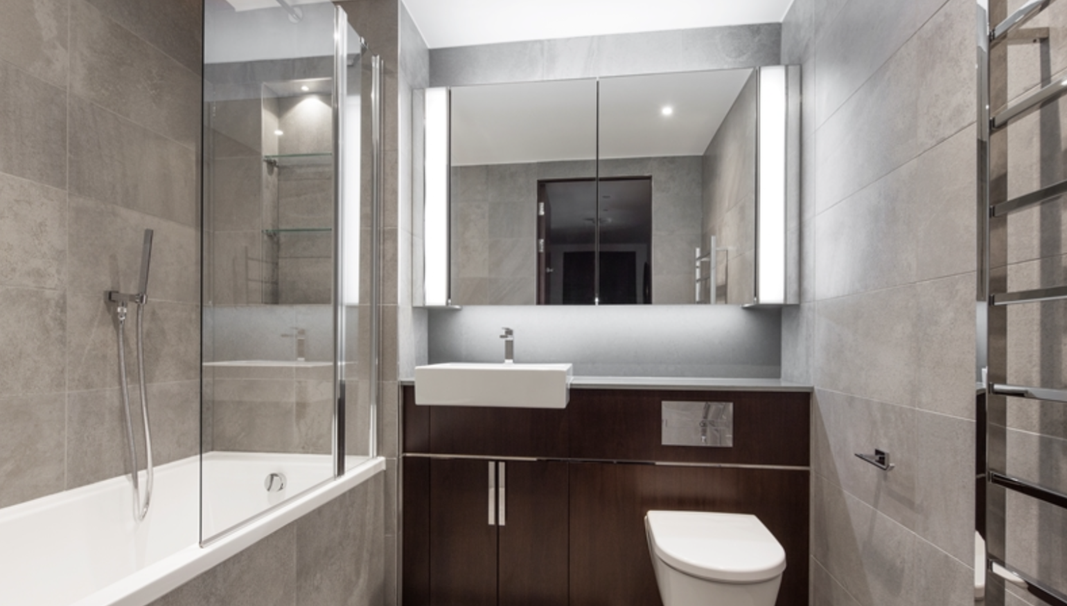 49, Thornes House, 4, Charles Clowes Walk, London, SW11 7AG