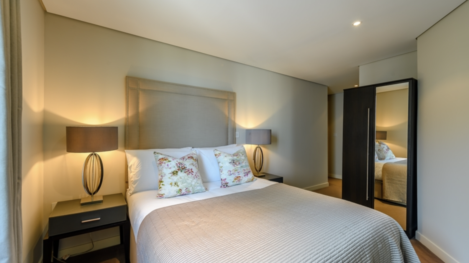 4B Merchant Square, Apartment 1208, London, W2 1AN
