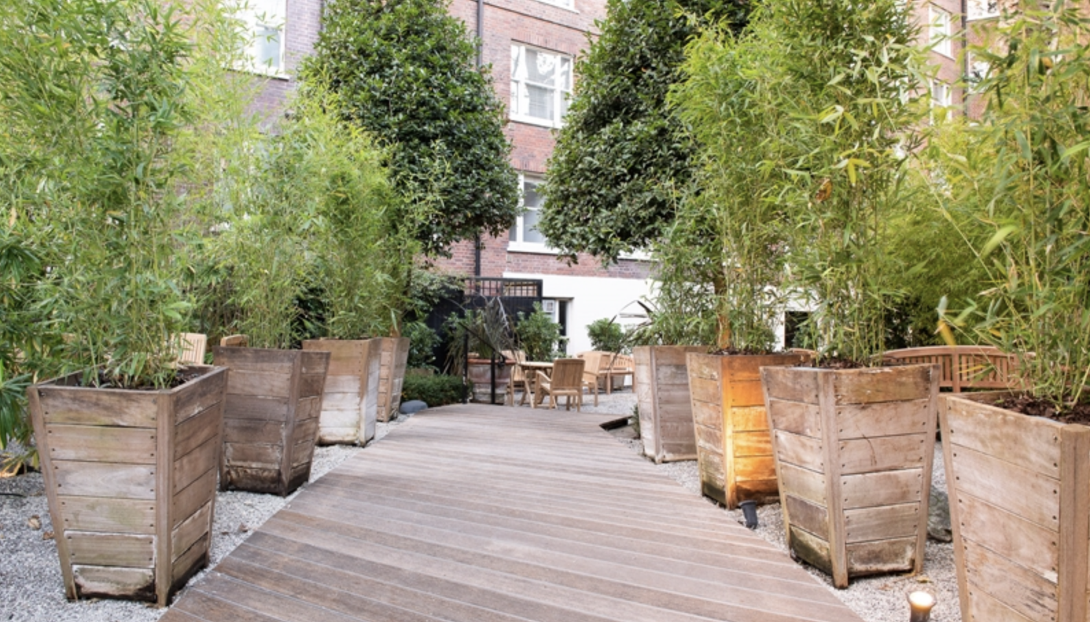 Flat 14, 39, Hill Street, London, W1J 5NA