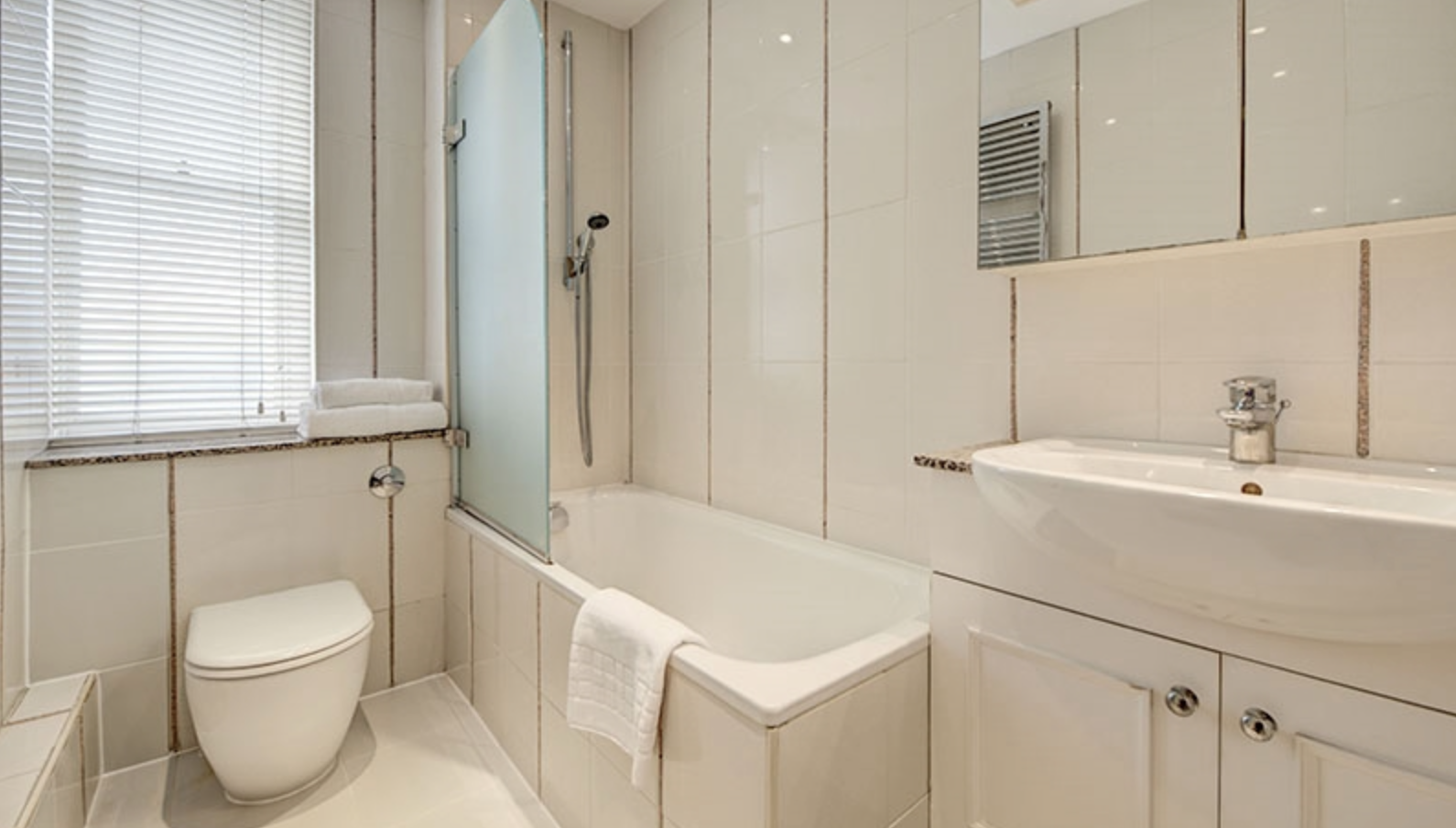 Flat 14, 39, Hill Street, London, W1J 5NA