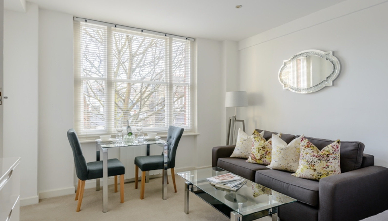39, Hill Street, London, W1J 5NA